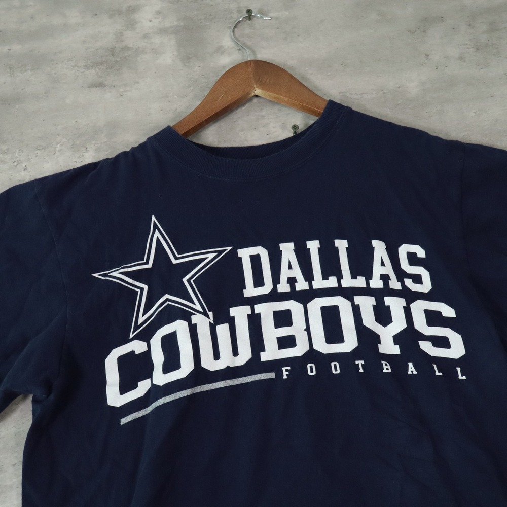 NFL Dallas Cowboys Football Graphic Tee Medium Navy Blue Short Sleeve Shirt